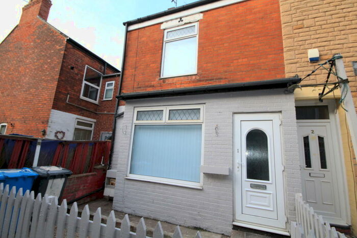 2 Bedroom Terraced House To Rent In Brentwood Avenue, Brazil St, Hull, HU9