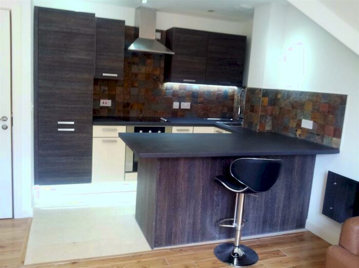 1 Bedroom Flat To Rent In The Parade, Roath, Cardiff, CF24