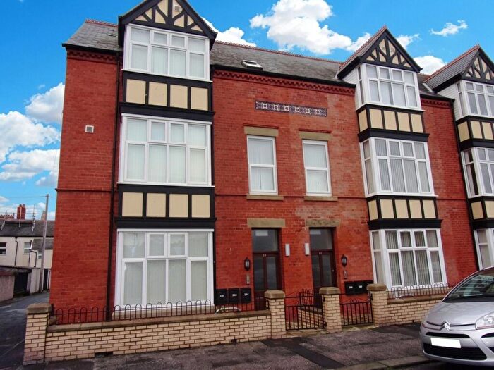 2 Bedroom Flat To Rent In John Street, Rhyl, LL18