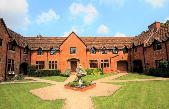 3 Bedroom Terraced House To Rent In 9 Weston Hall Stables, CV12