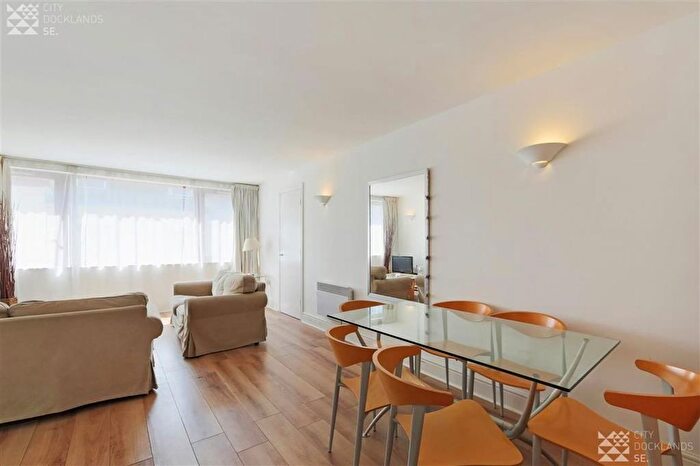 3 Bedroom Flat For Sale In Assam Street, Aldgate East, E1
