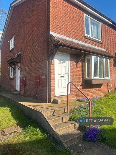 2 Bedroom Maisonette To Rent In Probyn Close, Northampton, NN3