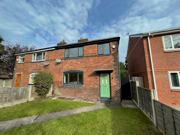 3 Bedroom House To Rent In Brayside Road, Manchester, M20