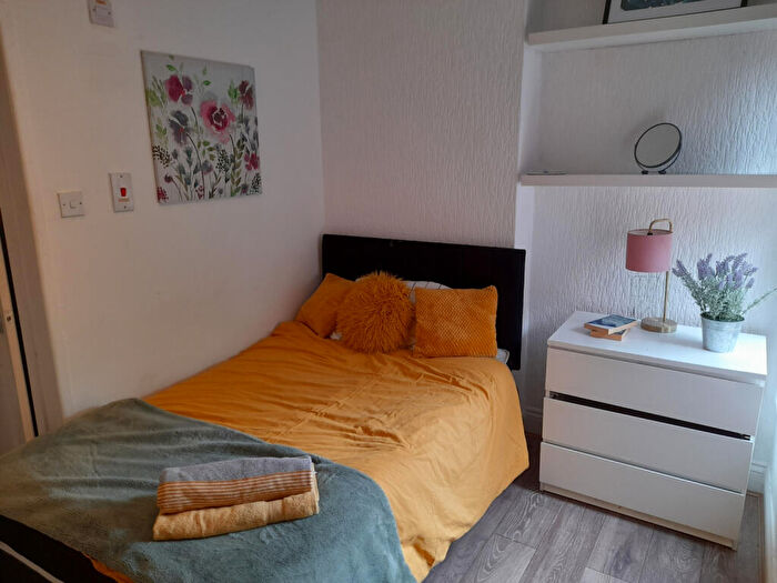 Studio To Rent In Bolingbroke Road, Stoke, Coventry, CV3