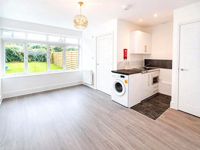 Apartment To Rent In Elizabeth Way, Harlow, Essex, CM19