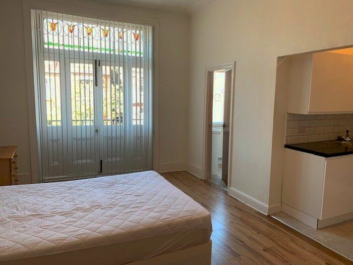 Studio To Rent In Parsifal Road, London, NW6