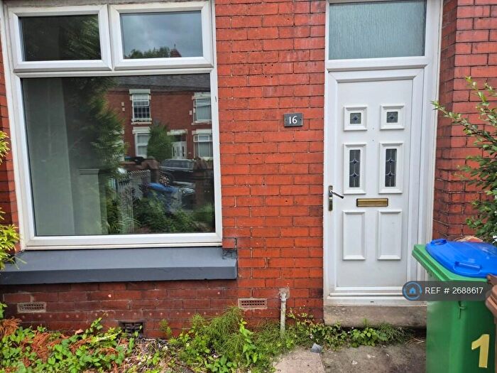 2 Bedroom Semi-Detached House To Rent In Searness Road, Manchester, M24