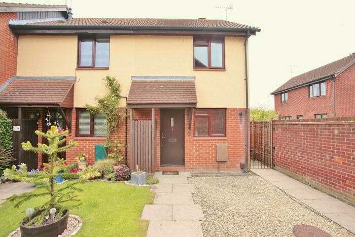2 Bedroom End Of Terrace House To Rent In Magdalen Court, Didcot, OX11