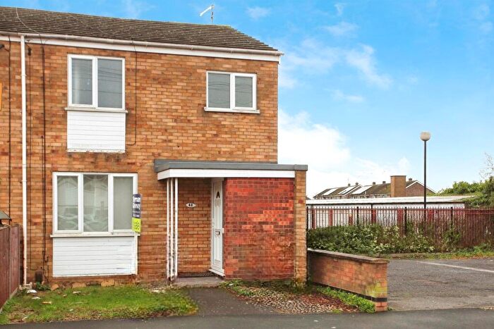 3 Bedroom End Of Terrace House For Sale In Lawson Avenue, Peterborough, PE2