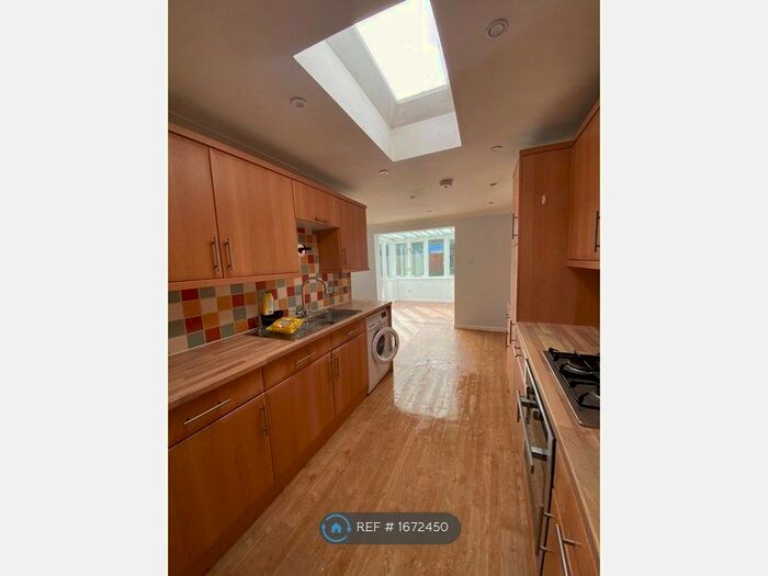 2 Bedroom Semi-Detached House To Rent In Station Road, Cambridge, CB24