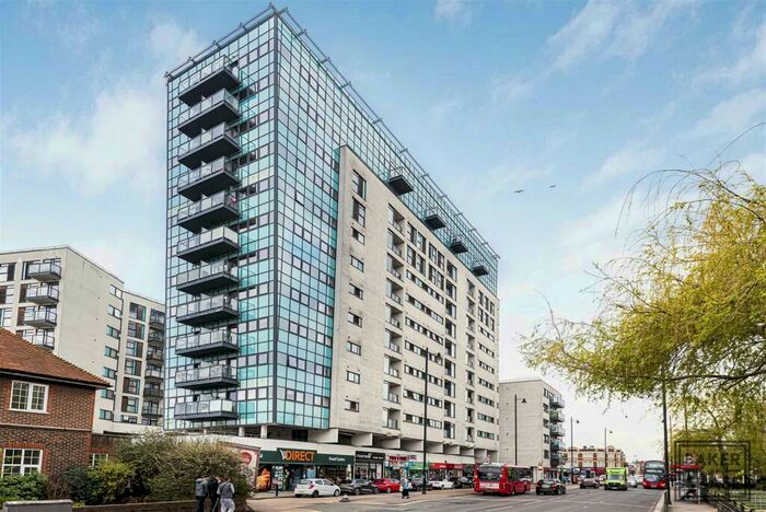 1 Bedroom Flat To Rent In Pinnacle House, Southbury Road, Enfield Town, EN1