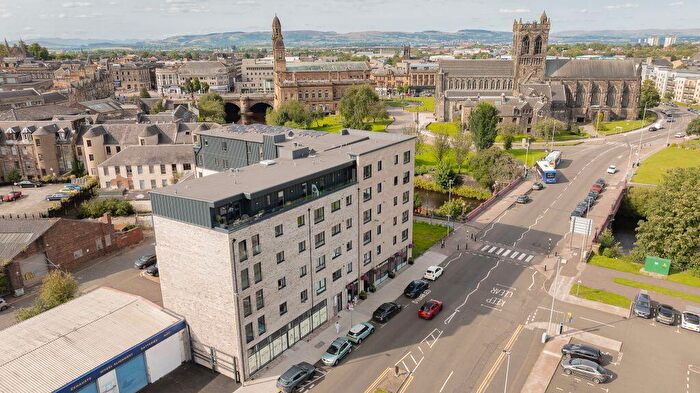 3 Bedroom Flat For Sale In / Bridge Street, Paisley, PA1