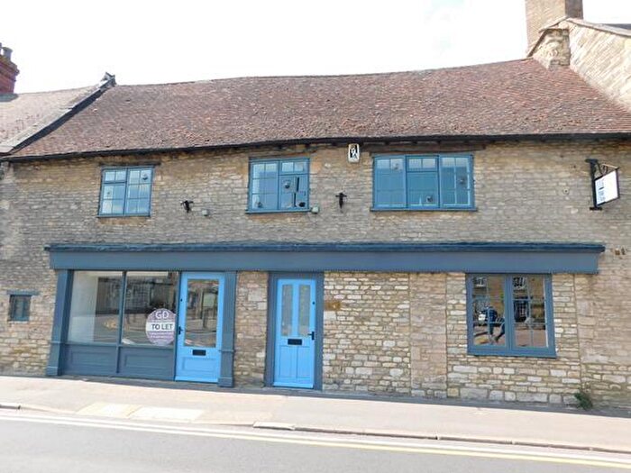 1 Bedroom Apartment To Rent In Flat, Hind Stile, NN10