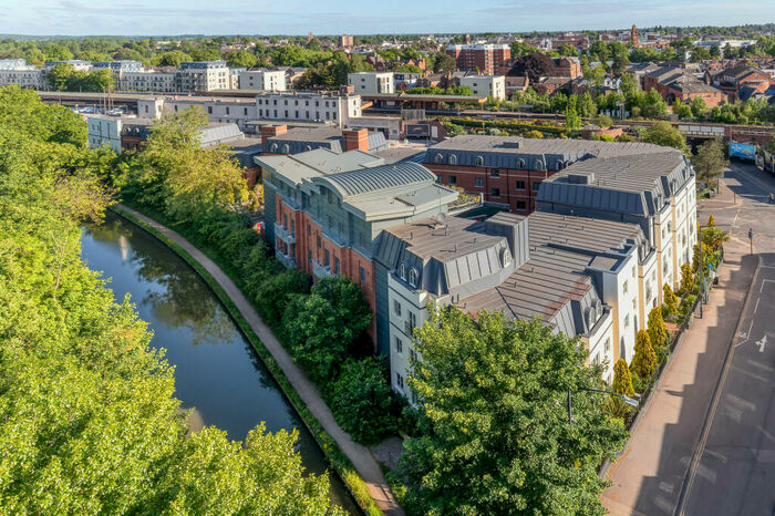 10 Bedroom Flat To Rent In Station House, Old Warwick Road, Leamington Spa, Warwickshire, CV31