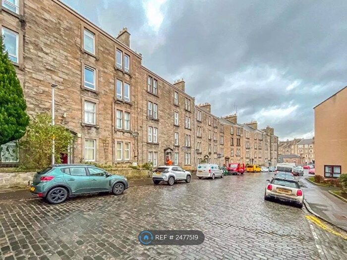 2 Bedroom Flat To Rent In Forest Park Road, Dundee, DD1