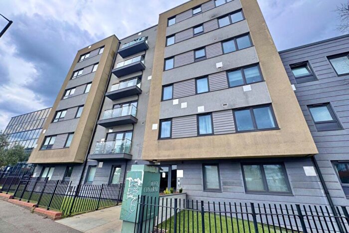 1 Bedroom Flat To Rent In West Central, SL2