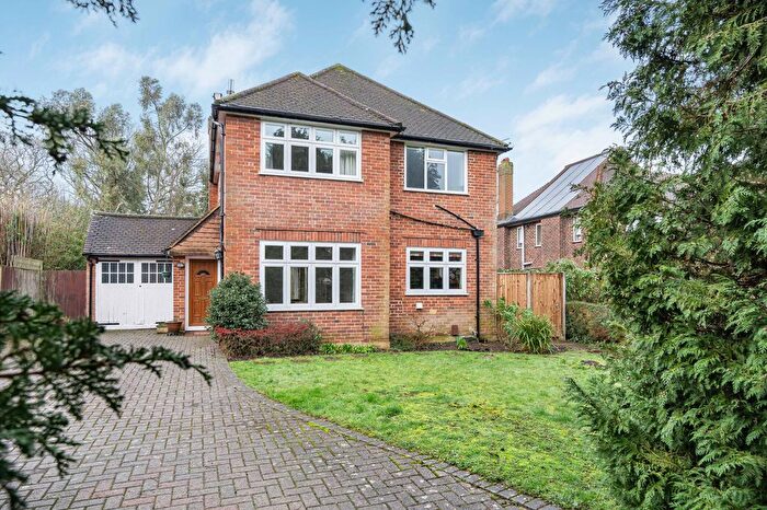 4 Bedroom Detached House For Sale In Hillside Road, Ashtead, KT21