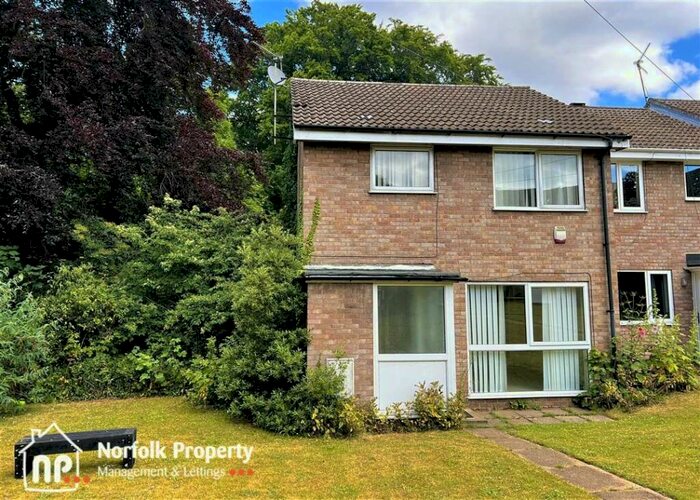 3 Bedroom House To Rent In West City, NR2