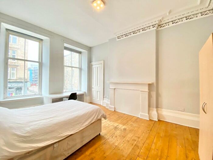 4 Bedroom Property To Rent In Derby Street, Glasgow, G3
