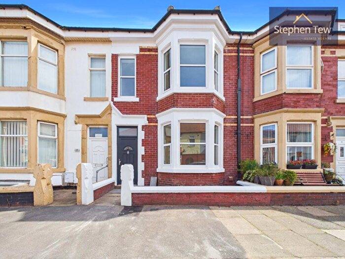 5 Bedroom Terraced House To Rent In Brighton Avenue Blackpool, FY4