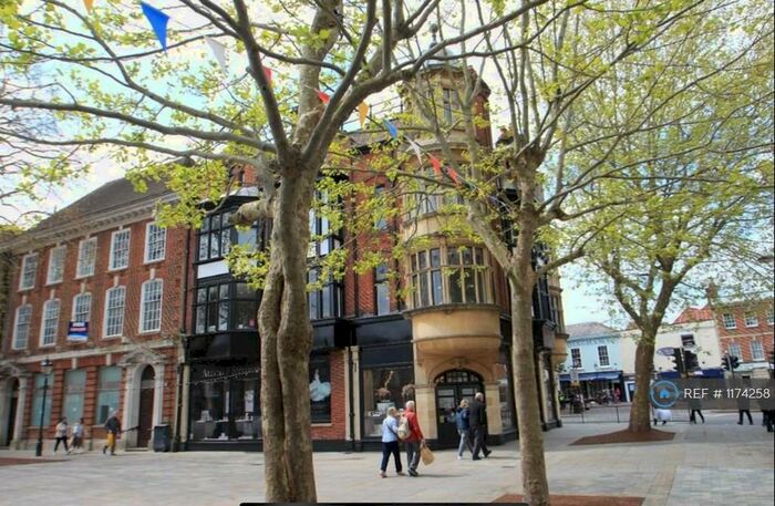 2 Bedroom Flat To Rent In New Sarum House, Salisbury, SP1