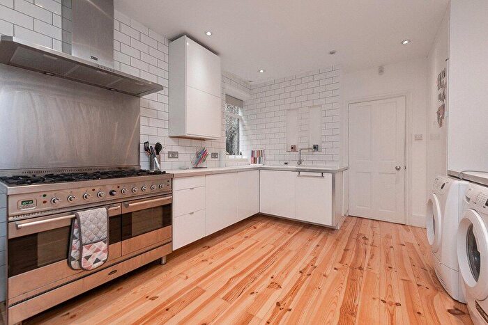 4 Bedroom Terraced House For Sale In St Johns Avenue, Harlesden, NW10