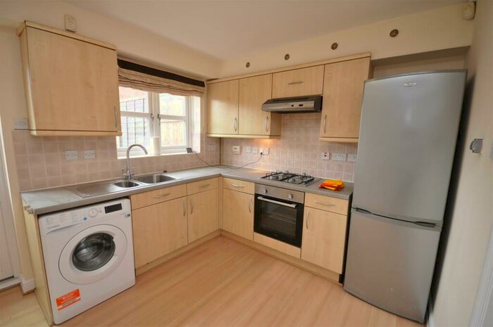 2 Bedroom End Of Terrace House To Rent In Chesterton Drive, Leamington Spa, CV31