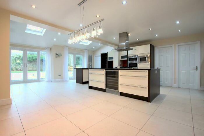 4 Bedroom Detached House To Rent In The Beeches, Calderstones, Liverpool, L18
