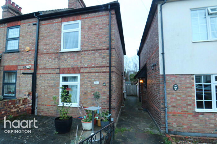 2 Bedroom End Of Terrace House For Sale In West View Road, Swanley, BR8
