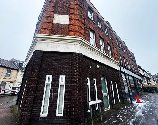 Studio To Rent In Barnsole Road, Gillingham, ME7