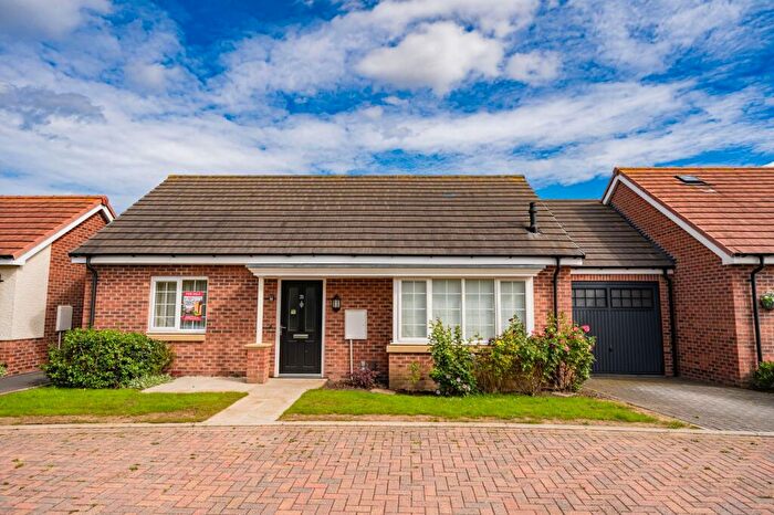 2 Bedroom Detached Bungalow For Sale In Hawthorne Road, Humberston, DN36