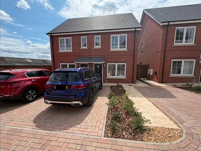 2 Bedroom Semi-Detached House To Rent In Claughton Fields, Dudley, West Midlands, DY2