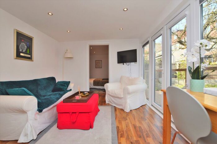 1 Bedroom Bungalow To Rent In Panmure Road London, SE26