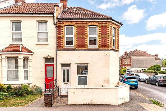 2 Bedroom Flat To Rent In Springfield Avenue, Horfield, Bristol, BS7