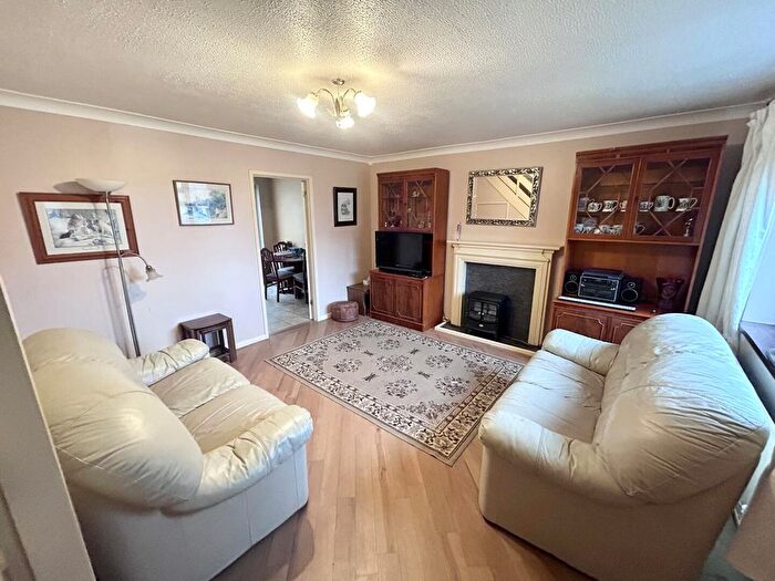 3 Bedroom Property For Sale In The Willows, Newport, PO30