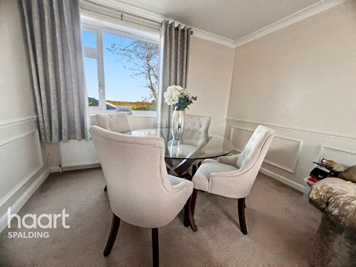 3 Bedroom Semi-Detached House For Sale In Sluice Road, Holbeach, PE12