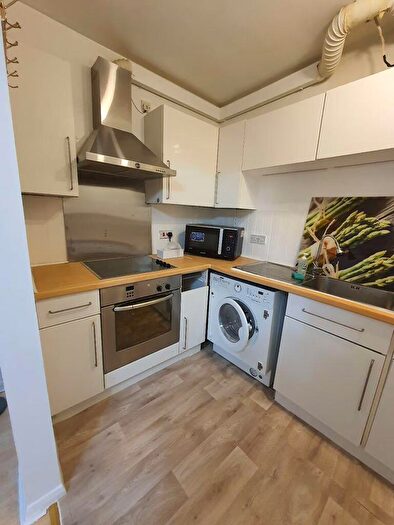 1 Bedroom Apartment To Rent In Horseferry Road, London, E14