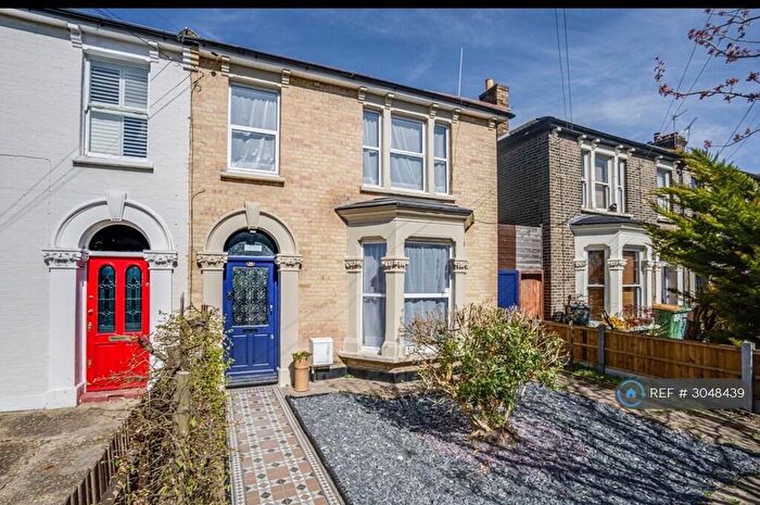 4 Bedroom Semi-Detached House To Rent In Durham Road, London, E12