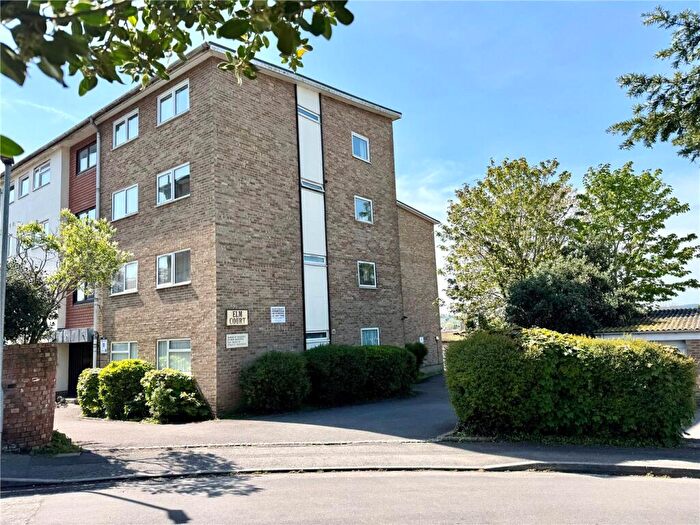2 Bedroom Apartment For Sale In Elm Grove Road, Salisbury, Wiltshire, SP1