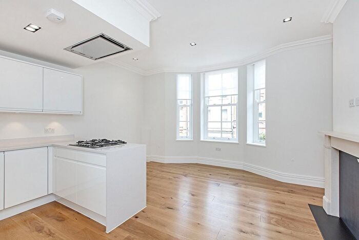 1 Bedroom Flat To Rent In New Cavendish Street, Marylebone, London, W1G