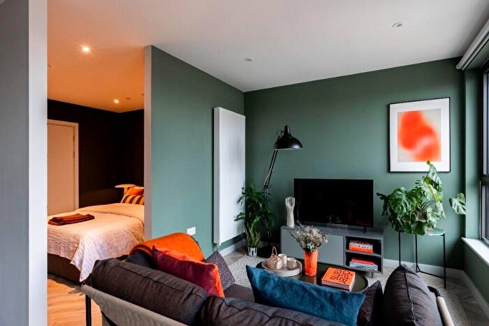 Apartment To Rent In Dovetail, New Kingsley Road, Bristol, BS2