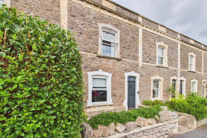 1 Bedroom Flat For Sale In Almost Immediate To Clevedon Town Centre, BS21