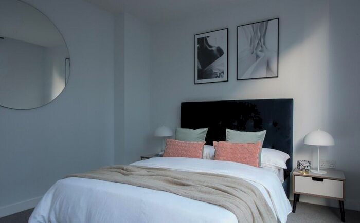 1 Bedroom Apartment To Rent In Circus Street, BN2