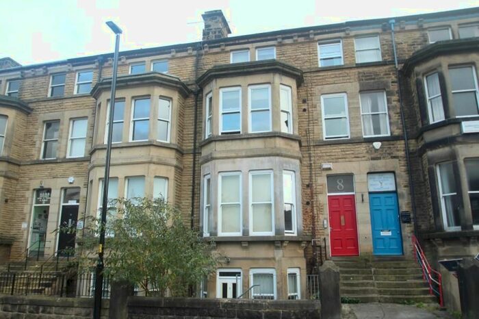 2 Bedroom Flat To Rent In East Parade, Harrogate, HG1