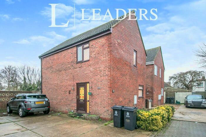 2 Bedroom Property To Rent In Agincourt Road, Clacton-On-Sea, CO15