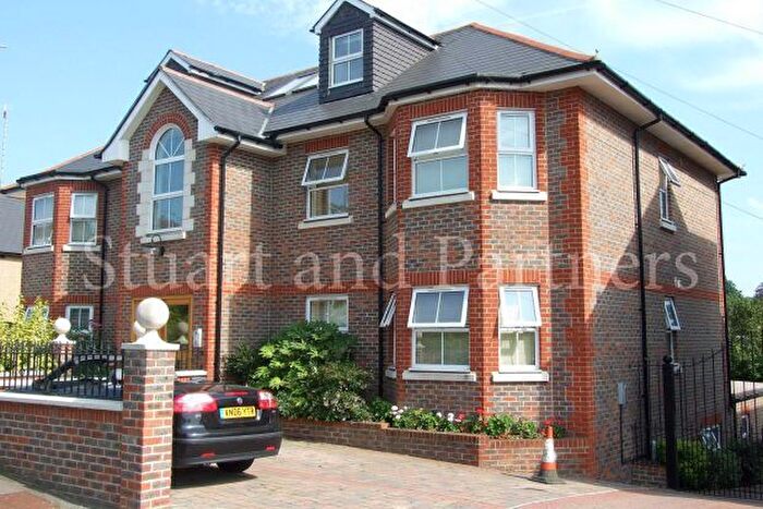 1 Bedroom Flat To Rent In Ashenground Road, Haywards Heath, RH16