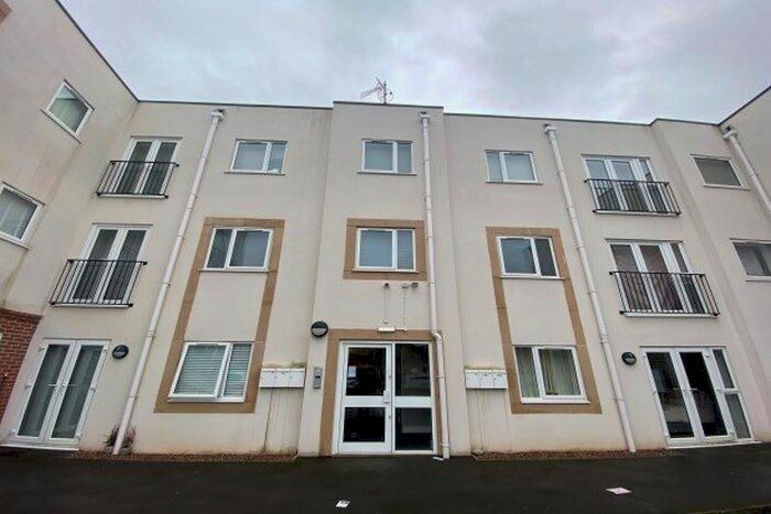 2 Bedroom Flat To Rent In Lichfield Road, Willenhall, WV12