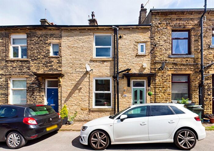 2 Bedroom Terraced House To Rent In Virginia Street, Clayton, Bradford, West Yorkshire, BD14