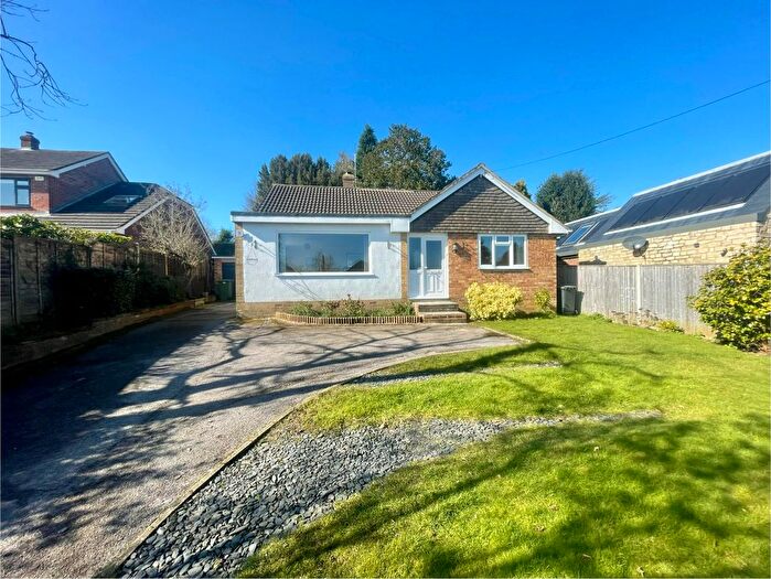 4 Bedroom Detached Bungalow For Sale In Pulens Lane, Petersfield, Hampshire, GU31