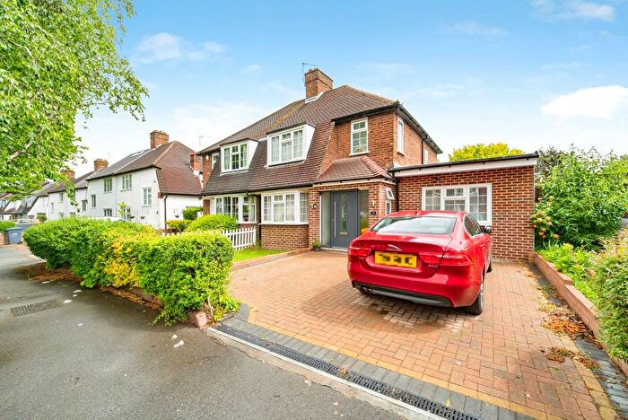 1 Bedroom Property To Rent In Harvey Road, Northolt, UB5